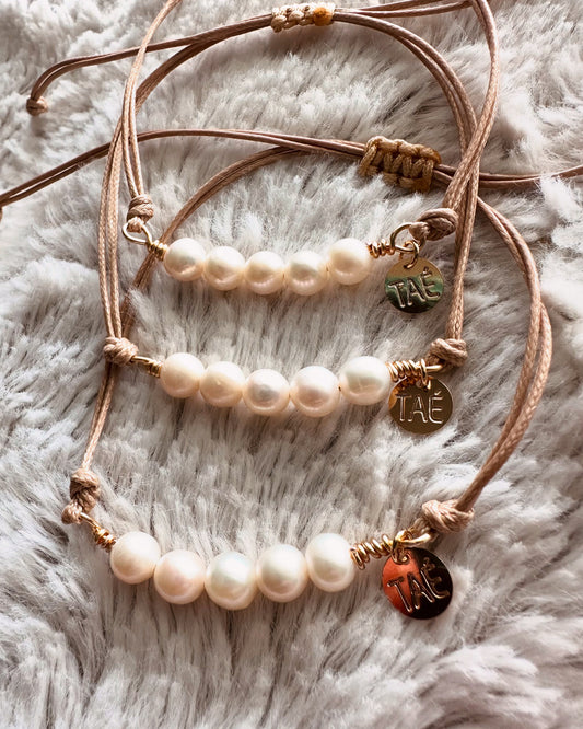 Tina Pearls Bracelet