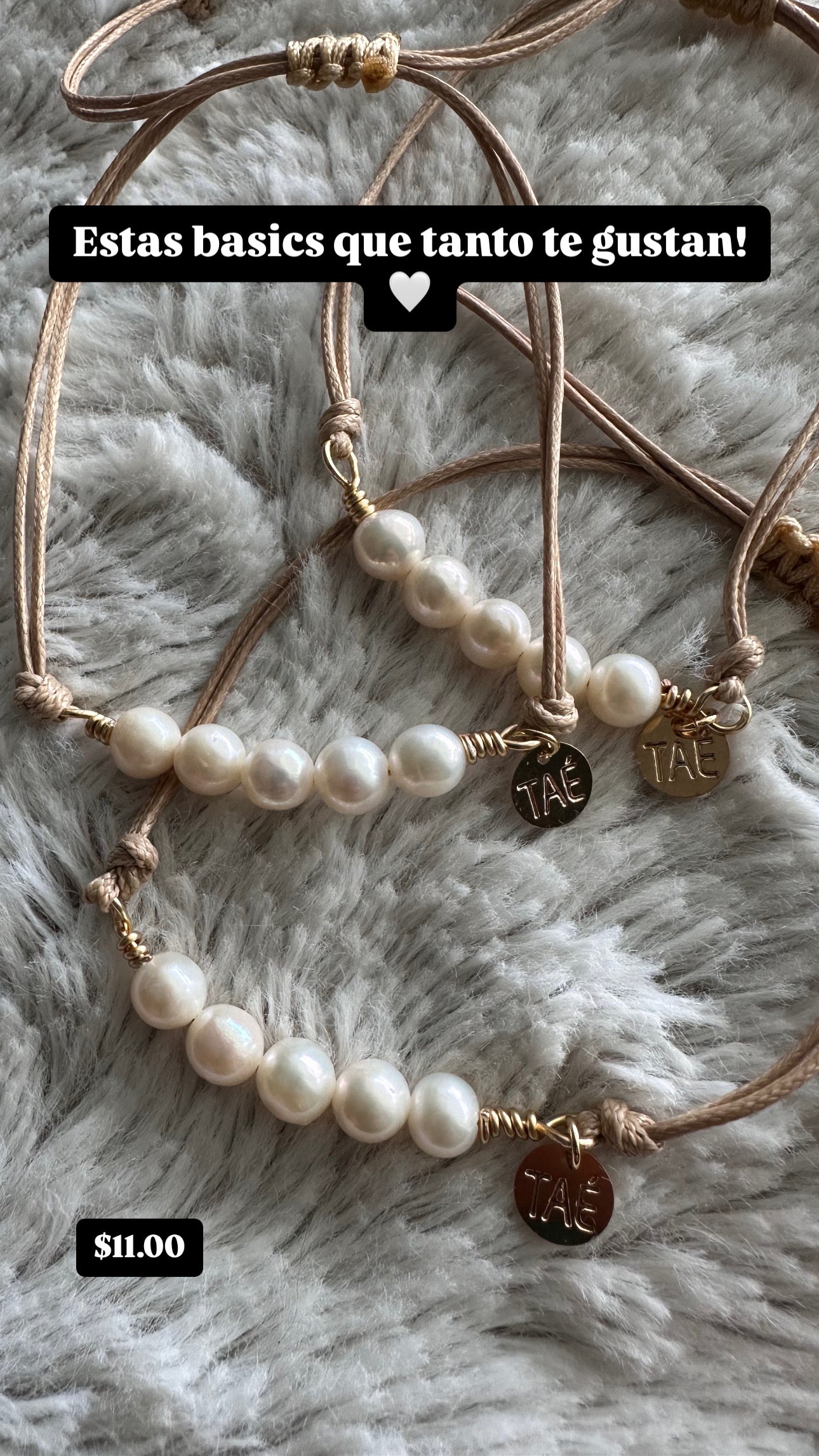 Tina Pearls Bracelet